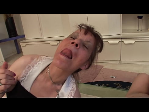 ❤️ Bi amona eta aitona batek hirukotea dute ❤ Porno %eu.porn-mz-com.ruan ❌️