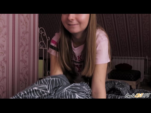 ❤️ Blondie-k bere BFF-ren sakon zurrupatzen du eta esperma jasotzen du ahoan ❤ Porno %eu.porn-mz-com.ruan ❌️